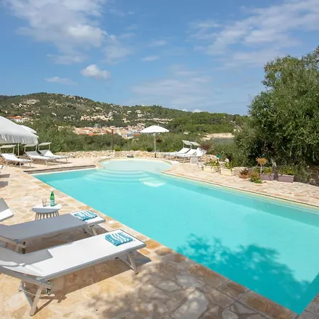 Mami - Danilia Hébergement de vacances Gaios